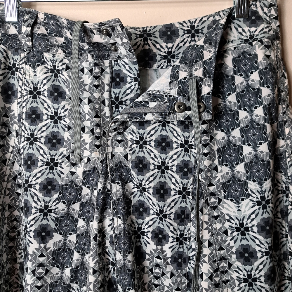 ATHLETA Whatever Size 8 Floral Print Skort  A Line Skirt Built In Shorts - Picture 4 of 12